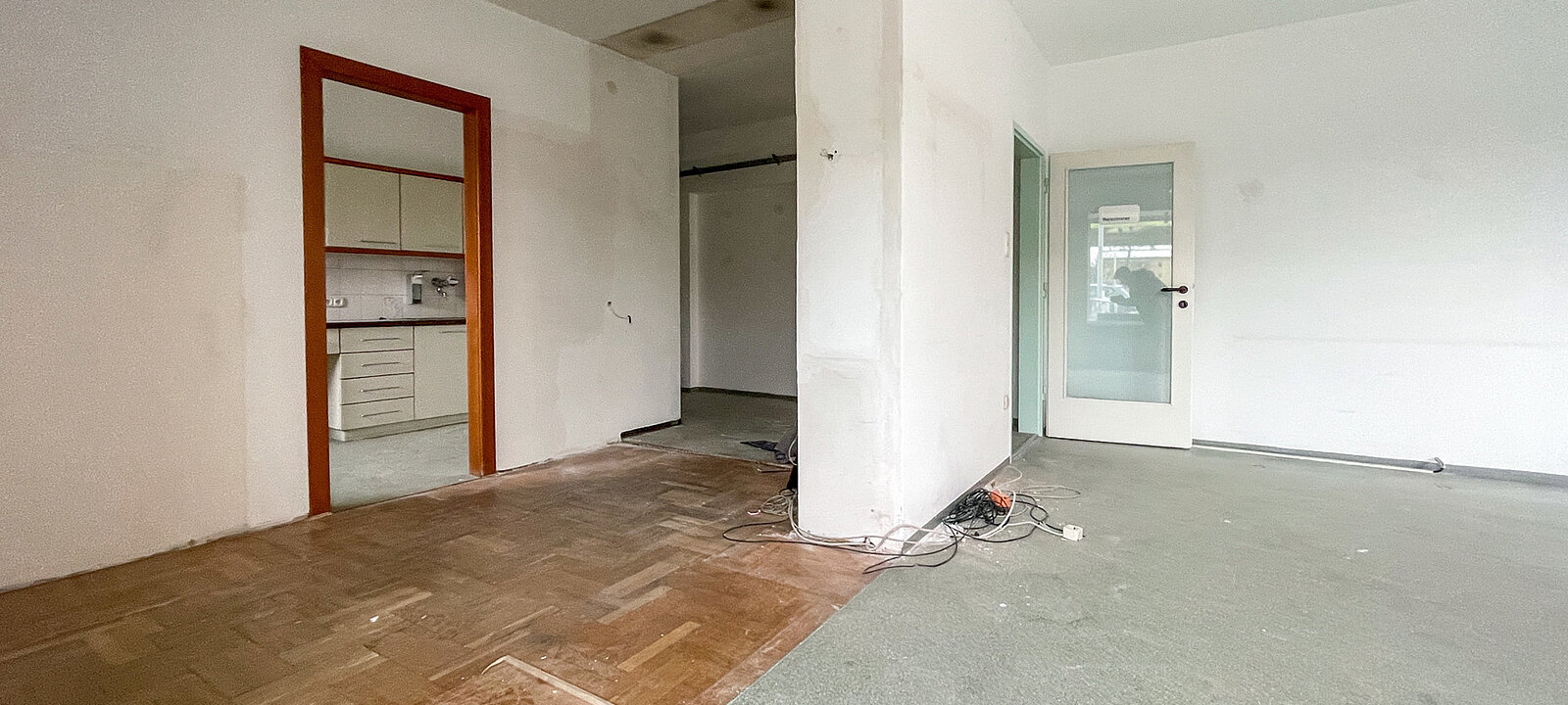 ehemaliger Warteraum ehemaliger Warteraum