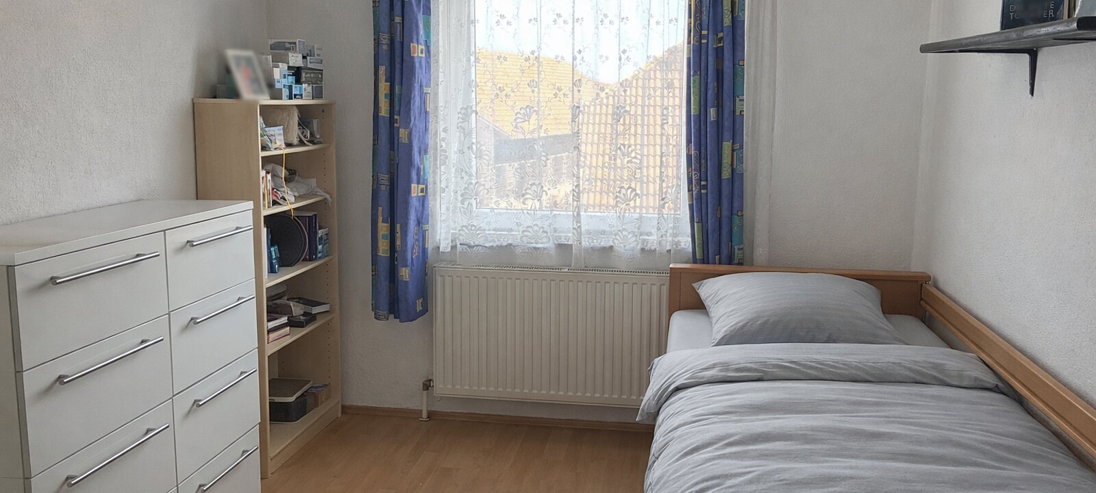 5_Zimmer1 KI bearbeitet 5_Zimmer1 KI bearbeitet