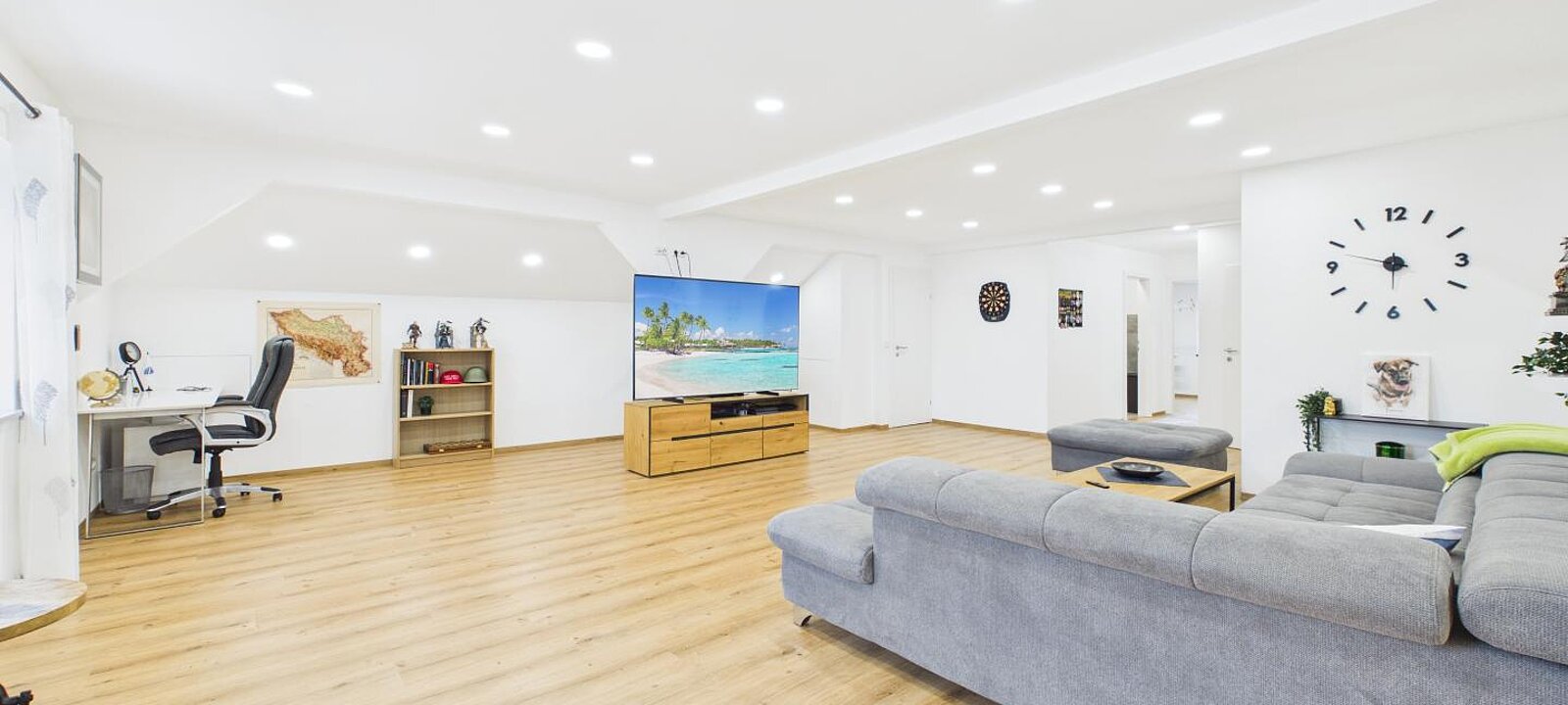 DG Wohnzimmer 2 DG Wohnzimmer 2