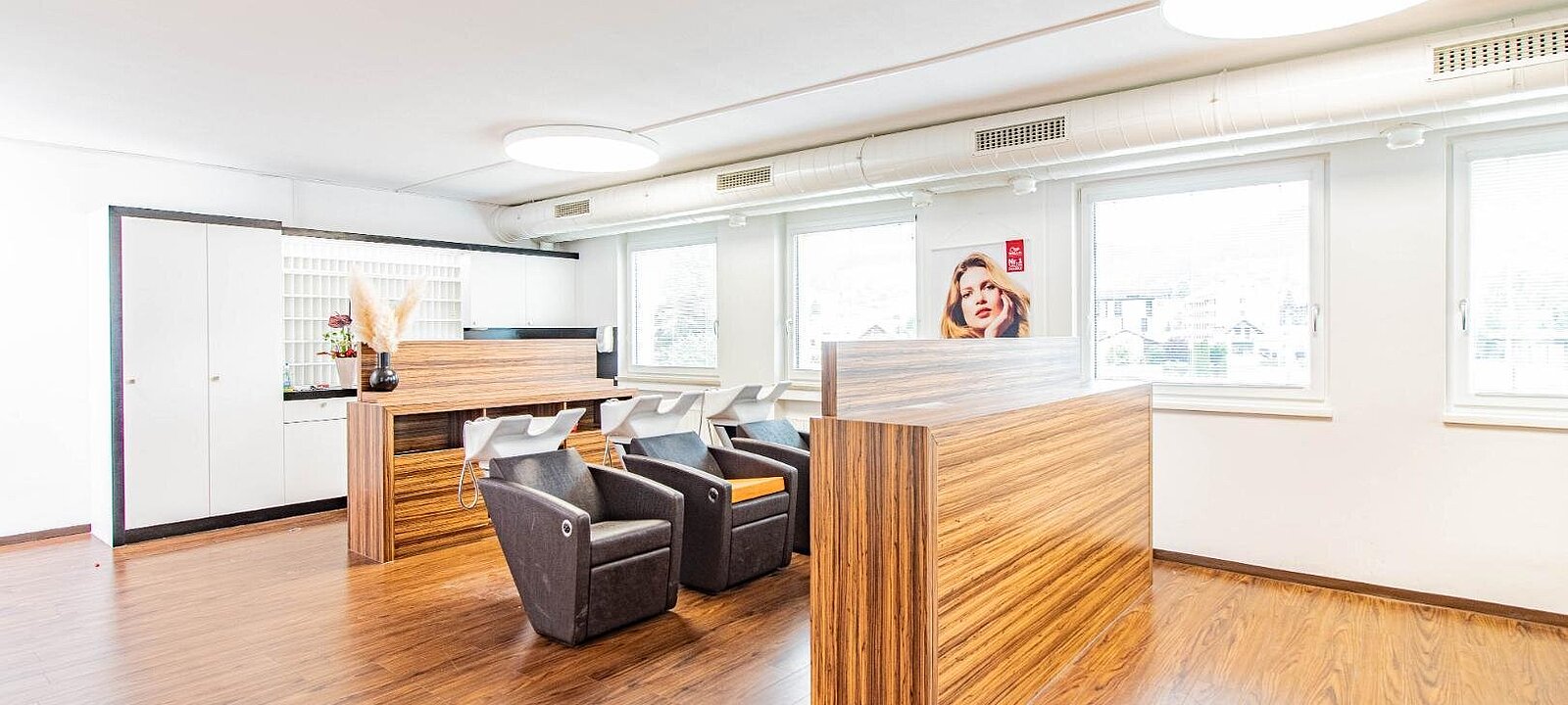 großzügige Nutzfläche mit rund 170m² großzügige Nutzfläche mit rund 170m²