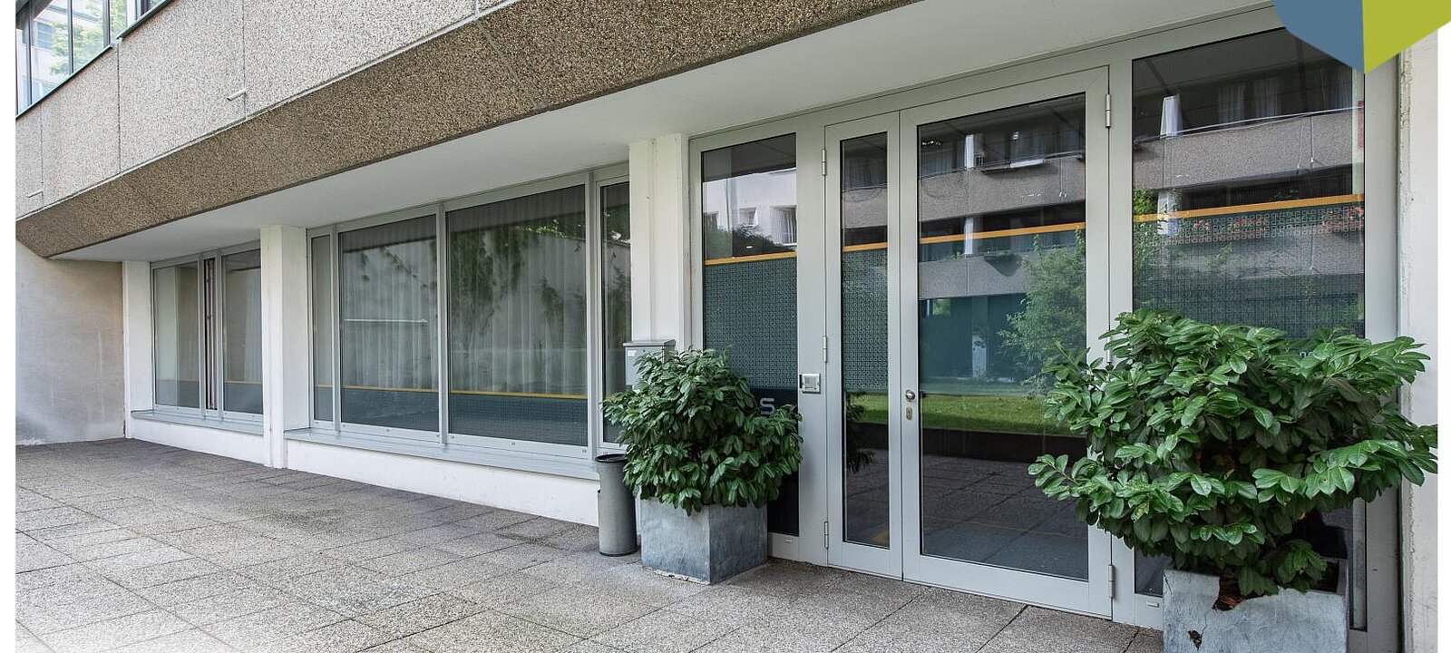 Außenansicht des Eingangsbereiches Außenansicht des Eingangsbereiches