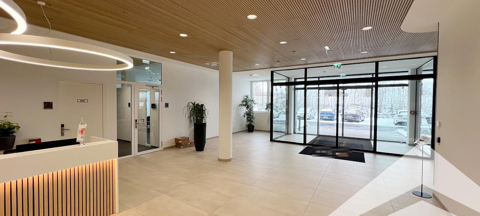 Haupteingang Haupteingang