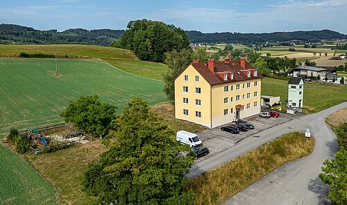 Zinshaus mit 12 Wohneinheiten