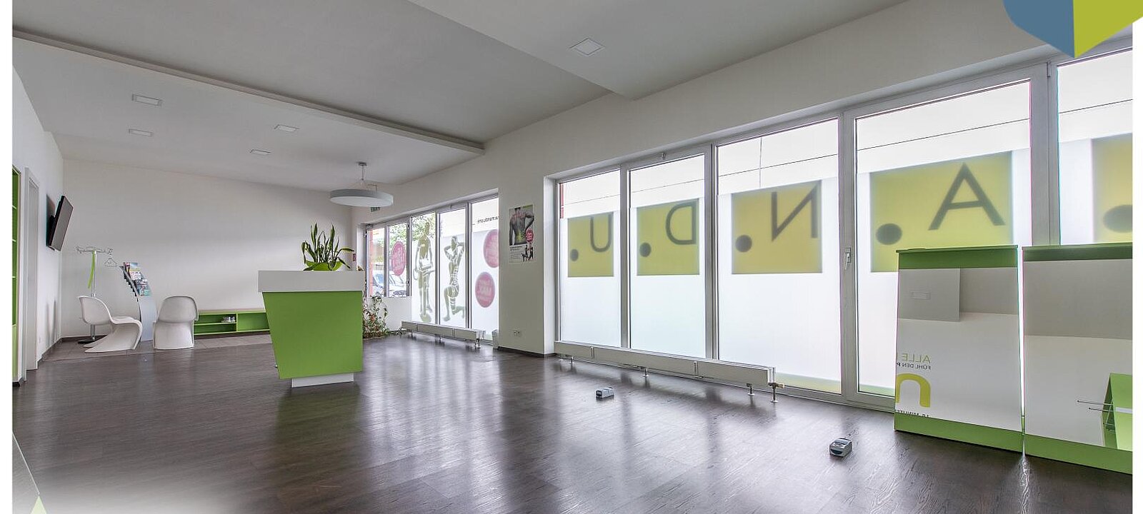 Schöner heller Büro-/ Verkaufsraum