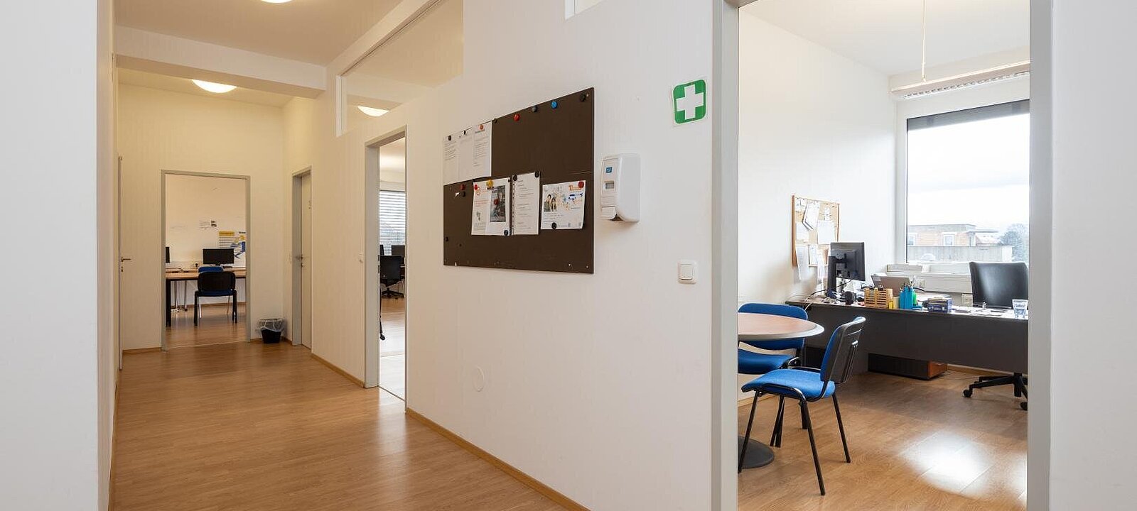 insgesamt ca. 235m² Nutzfläche insgesamt ca. 235m² Nutzfläche