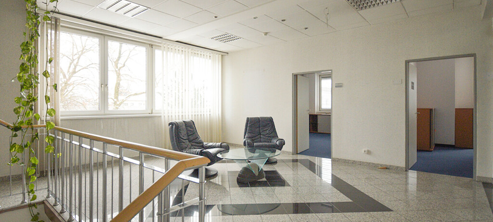 Gebäude B - Foyer 1.OG Gebäude B - Foyer 1.OG