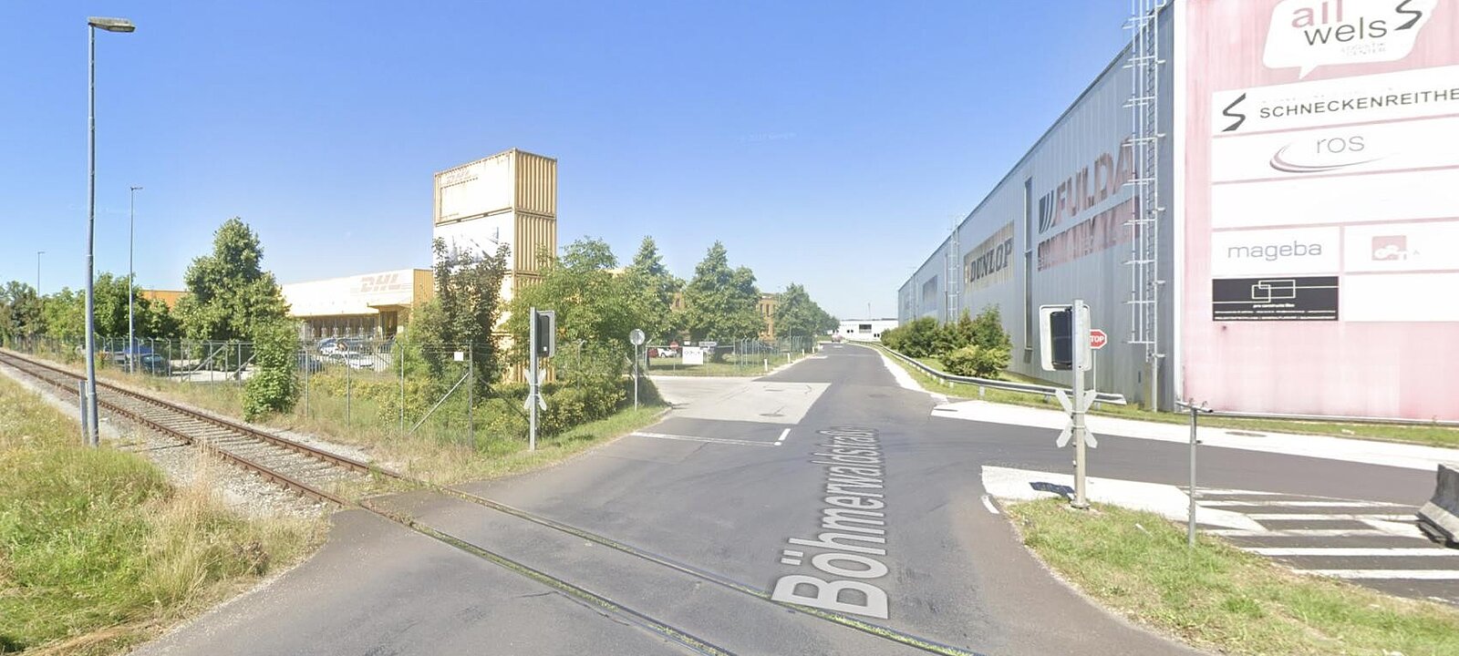 Zufahrt von Terminalstraße in die Böhmerwaldstraße