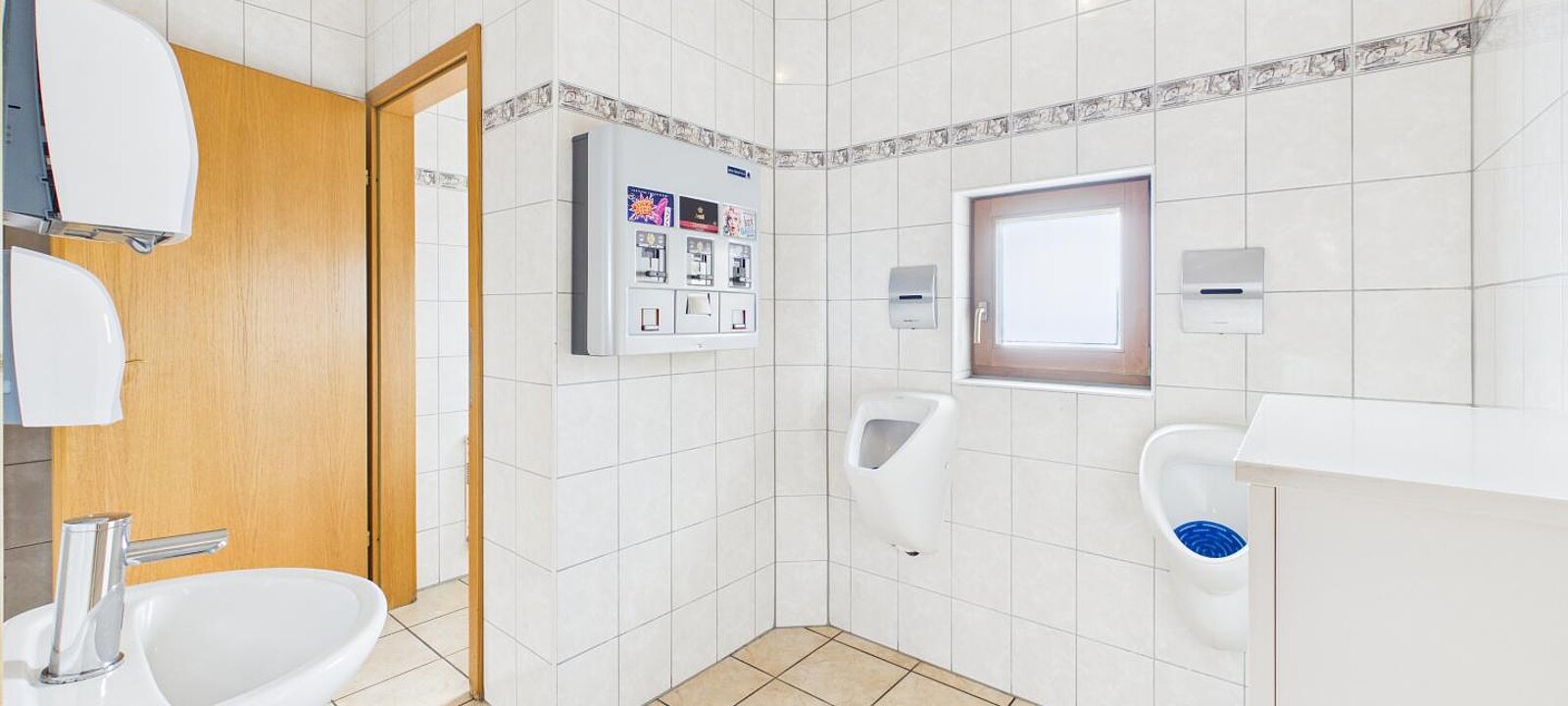Toiletten 2 Toiletten 2