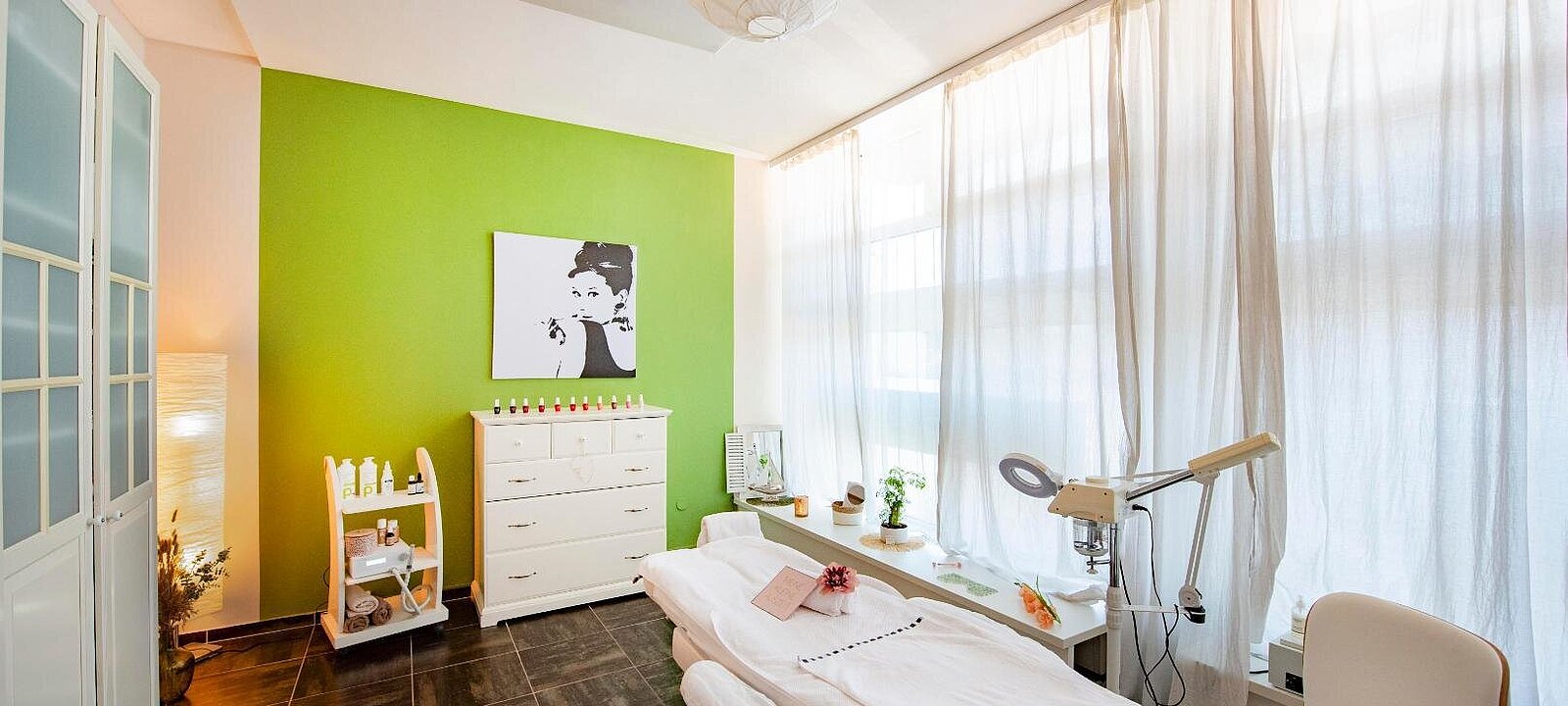 Behandlungsraum/Büro Behandlungsraum/Büro