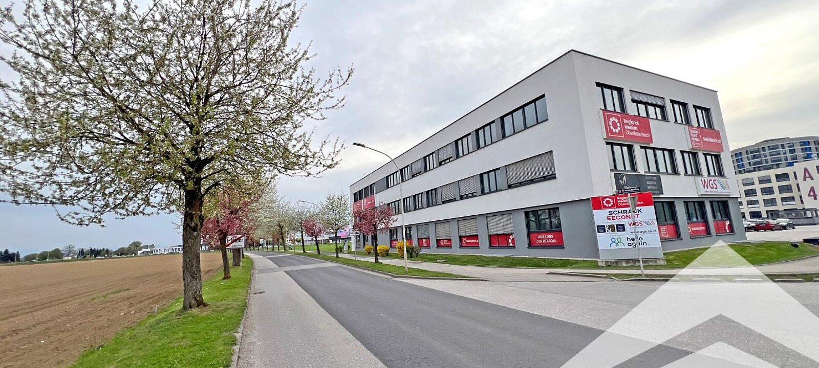 Gebäudeansicht Strassenseitig Gebäudeansicht Strassenseitig