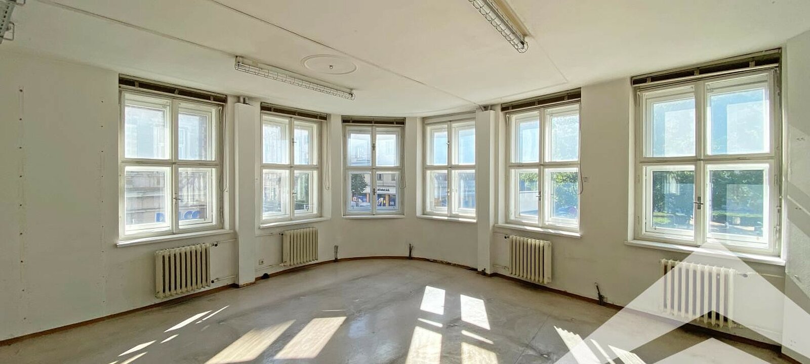 Ansicht Bürofläche 1. OG Ansicht Bürofläche 1. OG