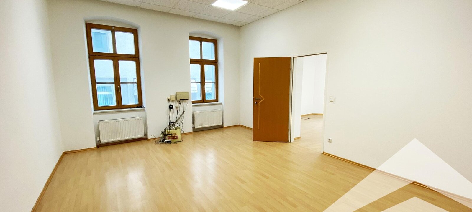 Büroraum ca. 22 m² Büroraum ca. 22 m²