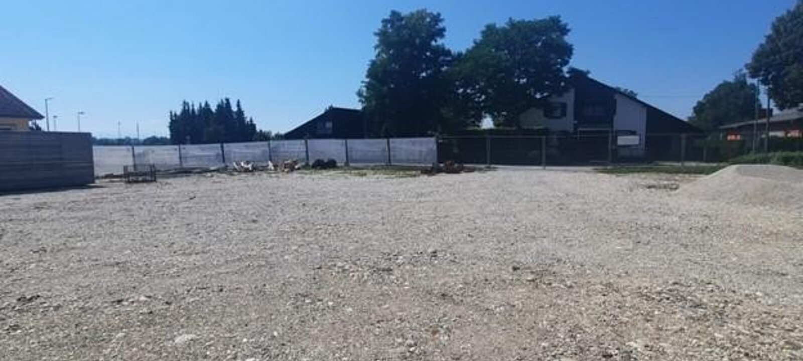 Ansicht Schotterfläche