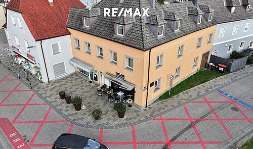 Drohnenansicht von Markt
