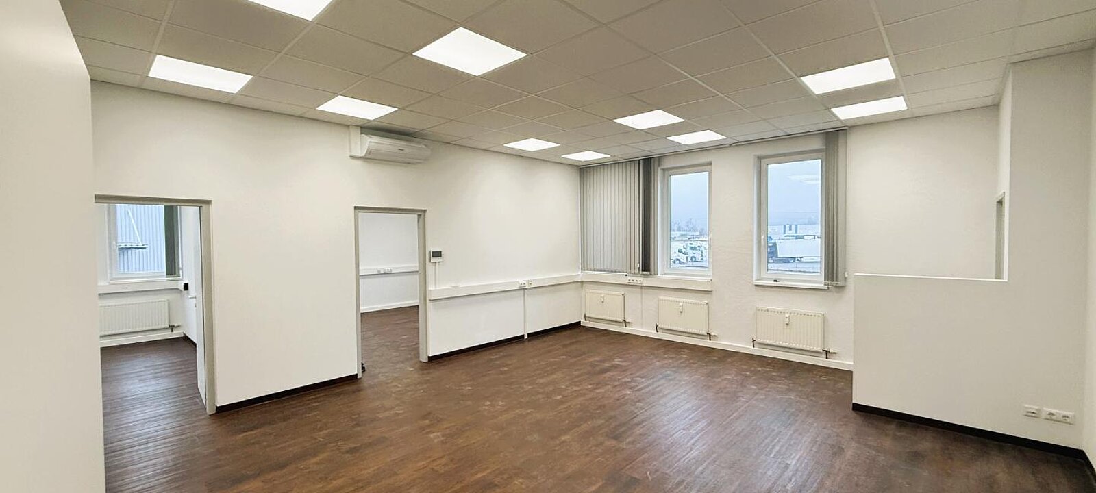 Büro 4