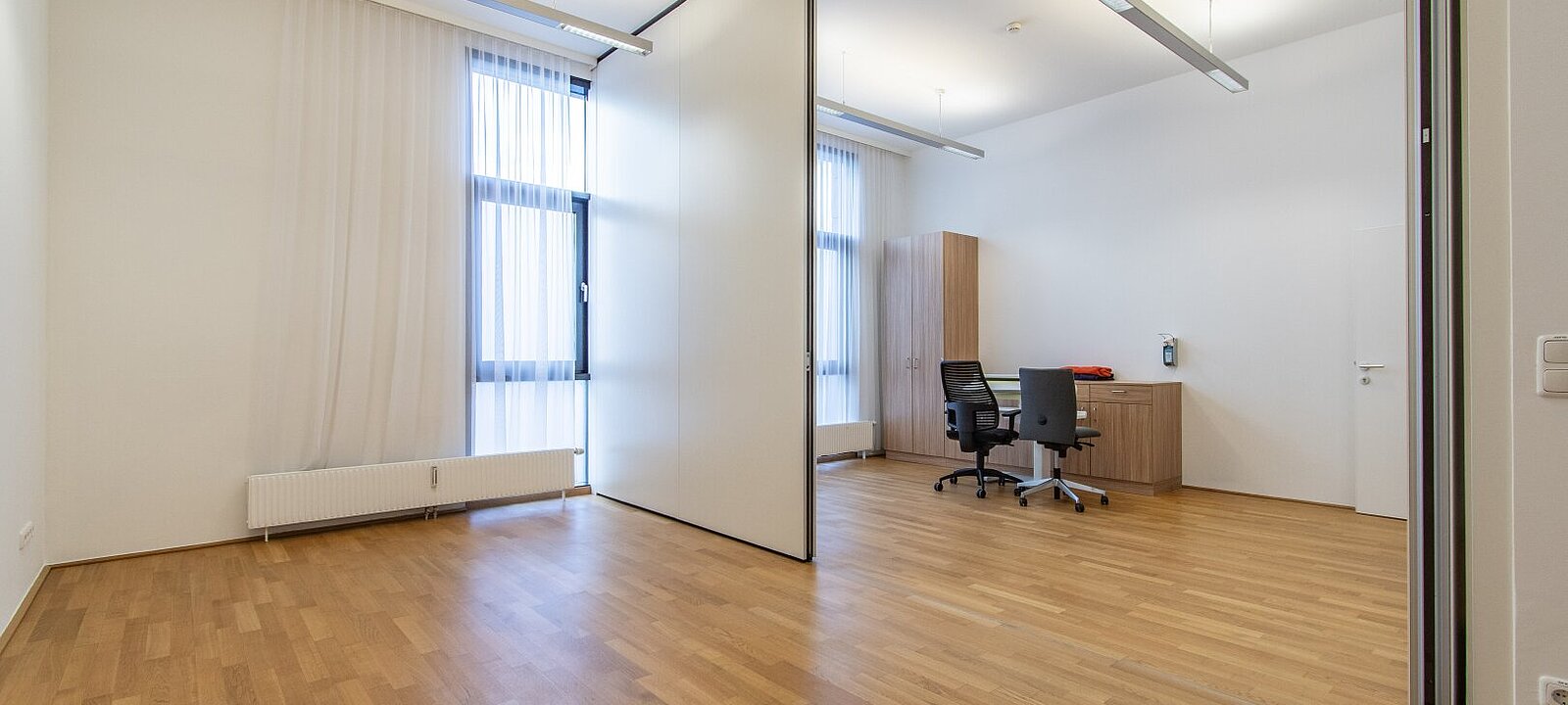 Büro/Praxis IV