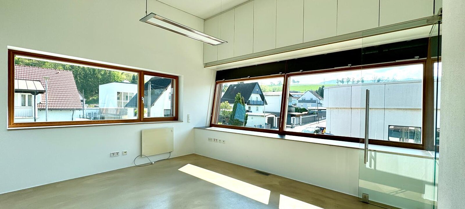 Büro links