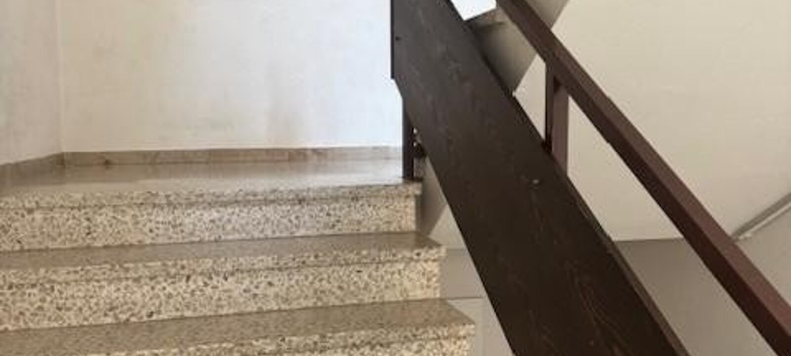 Fotos externes Stiegenhaus Fotos externes Stiegenhaus