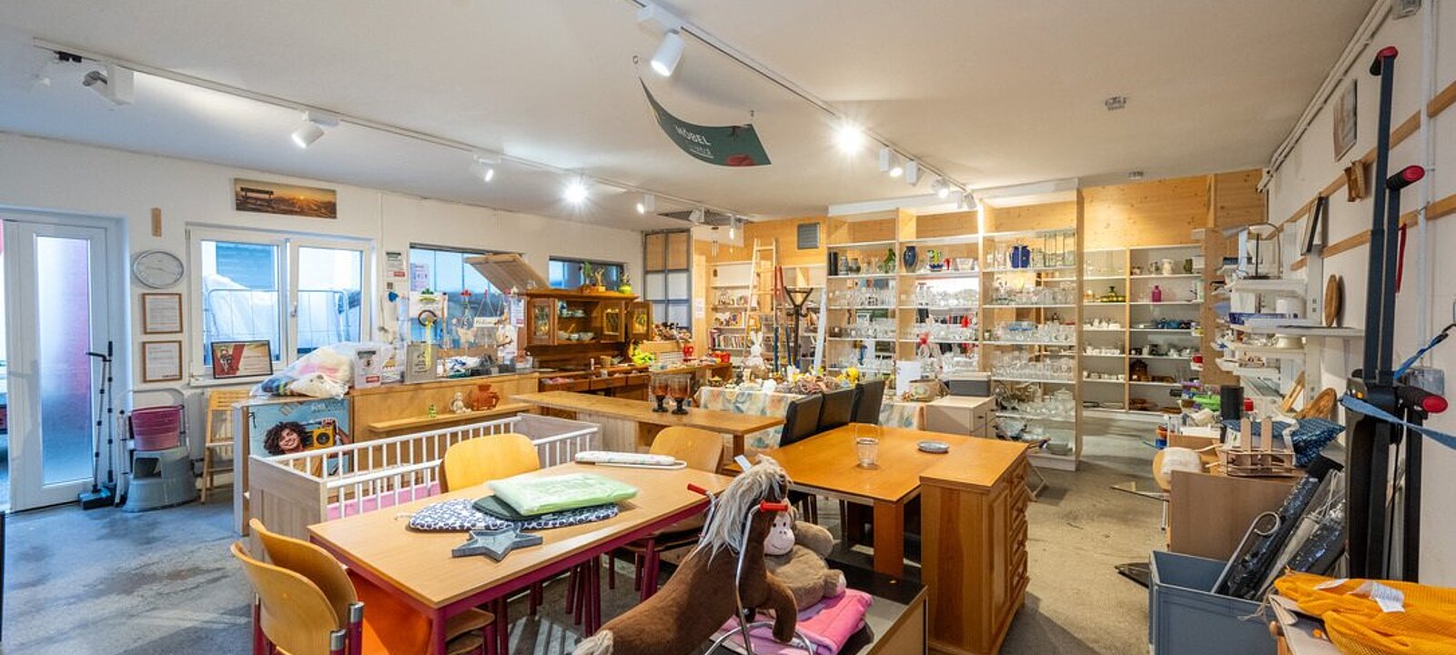 Verkaufs-/Geschäftsräume 3 Verkaufs-/Geschäftsräume 3