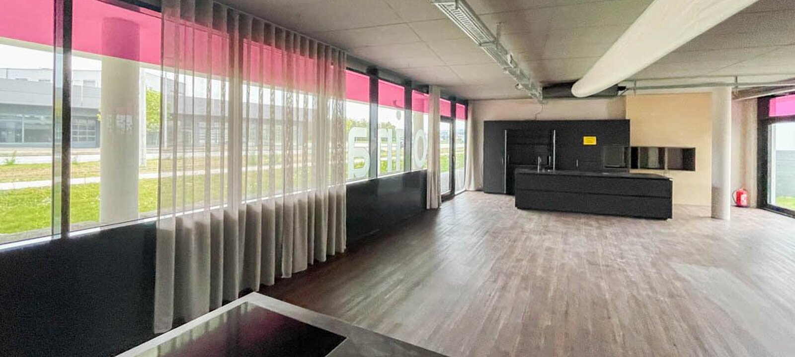 Geschäftsfläche II