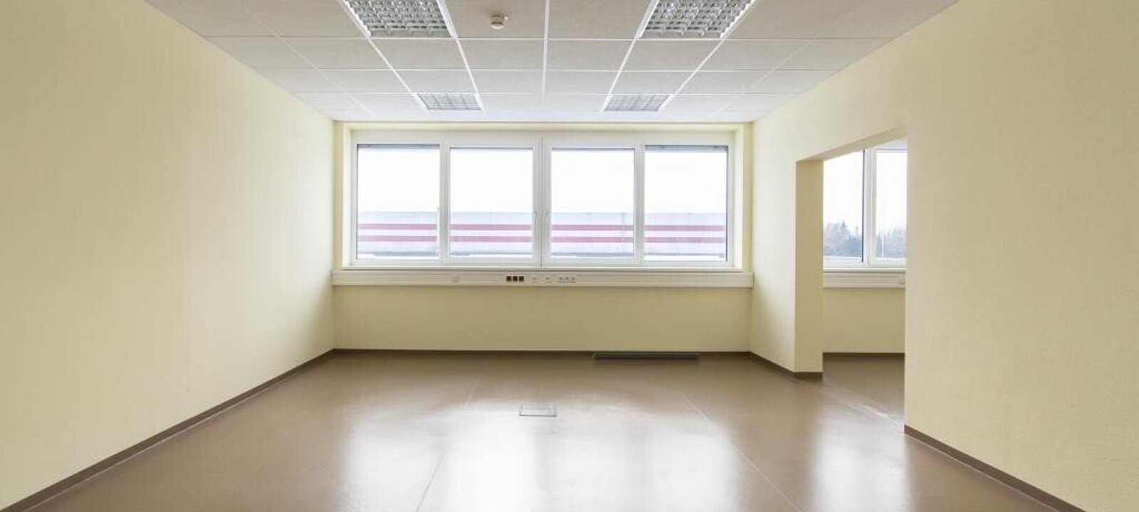 Büro 8