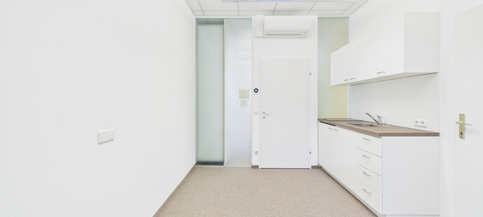 CAM02078G0-PR0089-STILL009