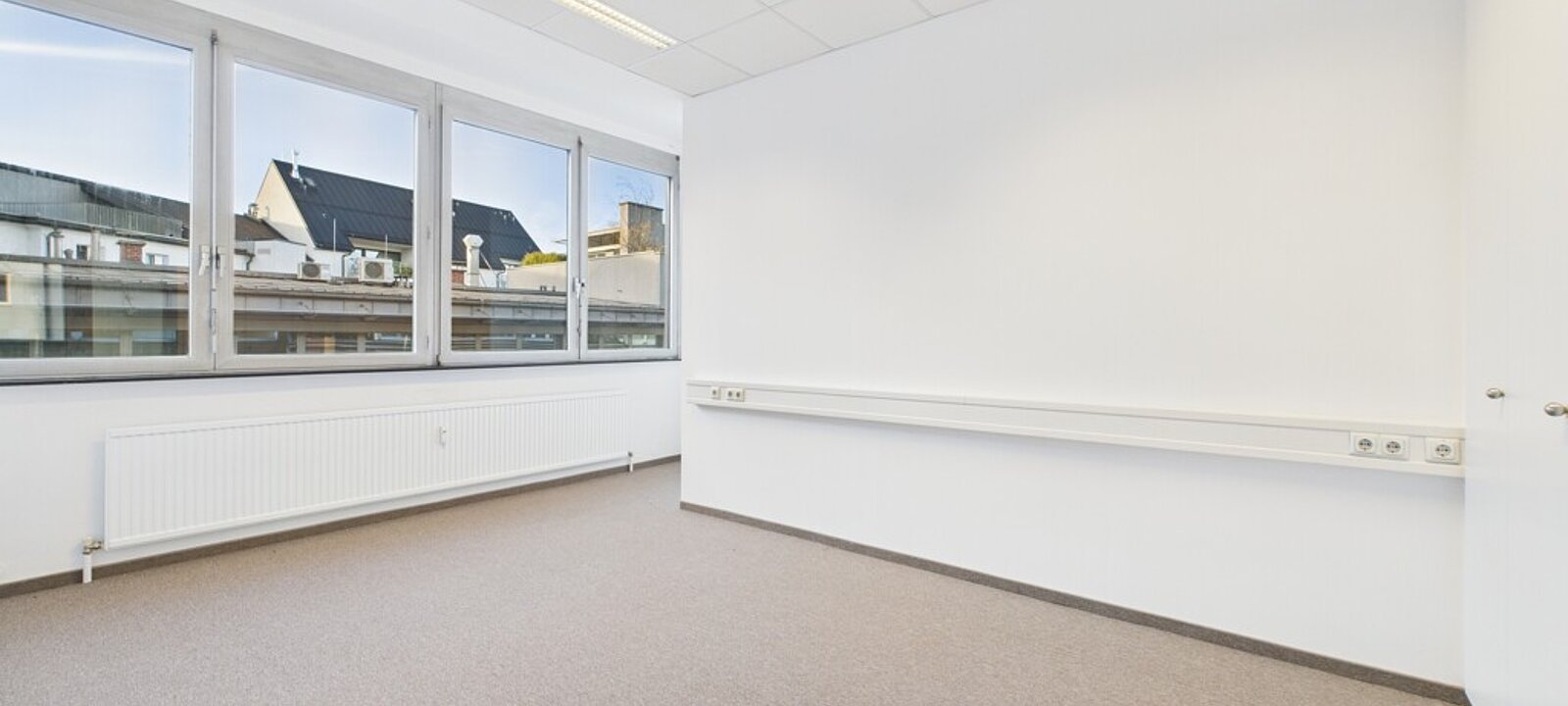 CAM02078G0-PR0089-STILL006