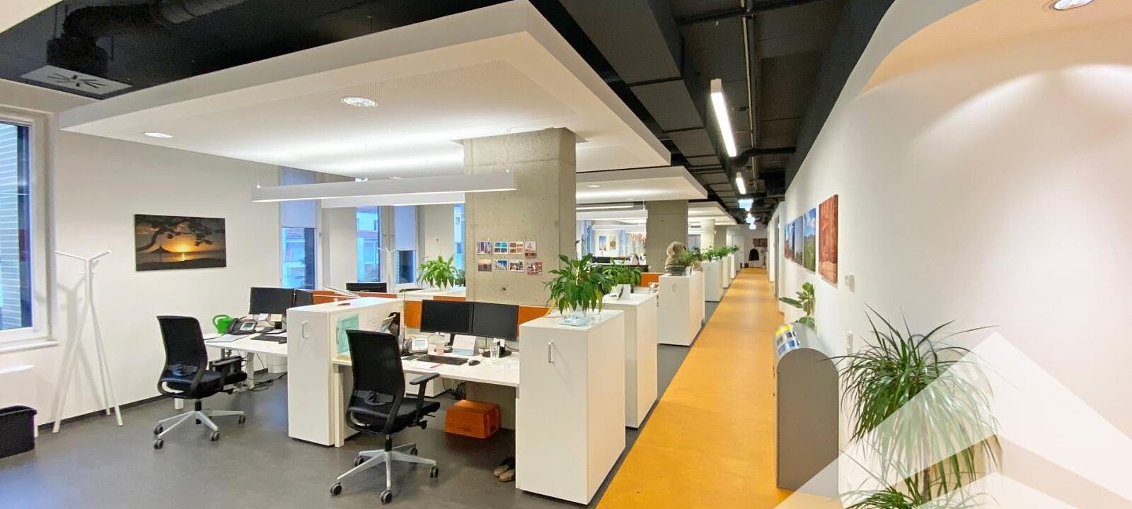 Büroansicht 1 Büroansicht 1