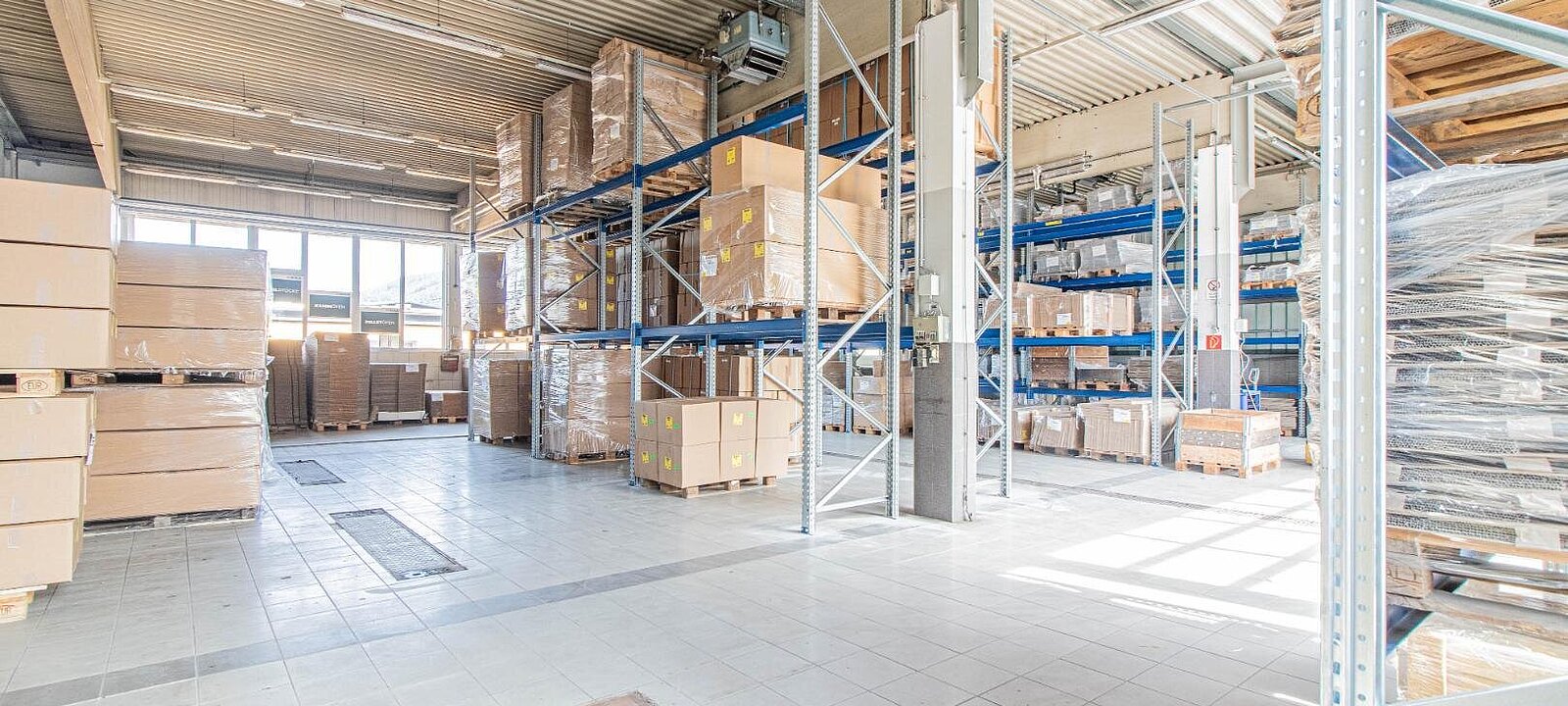 großzügige Werkstattflächen großzügige Werkstattflächen
