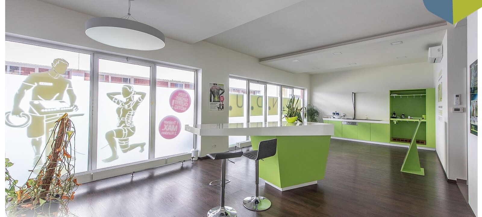 Schöner heller Büro-/ Verkaufsraum