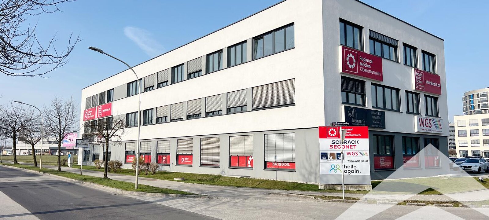 Gebäudeansicht mit Werbemöglichkeit