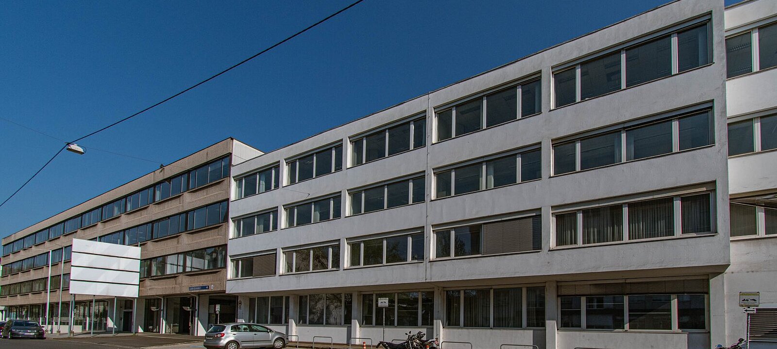 Bürogebäude Außenfoto Bürogebäude Außenfoto