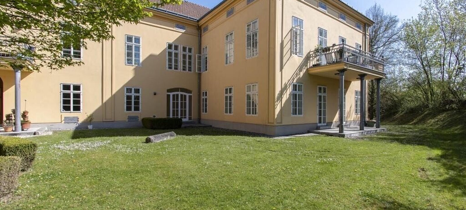 Terrasse & Garten (Büro 5)