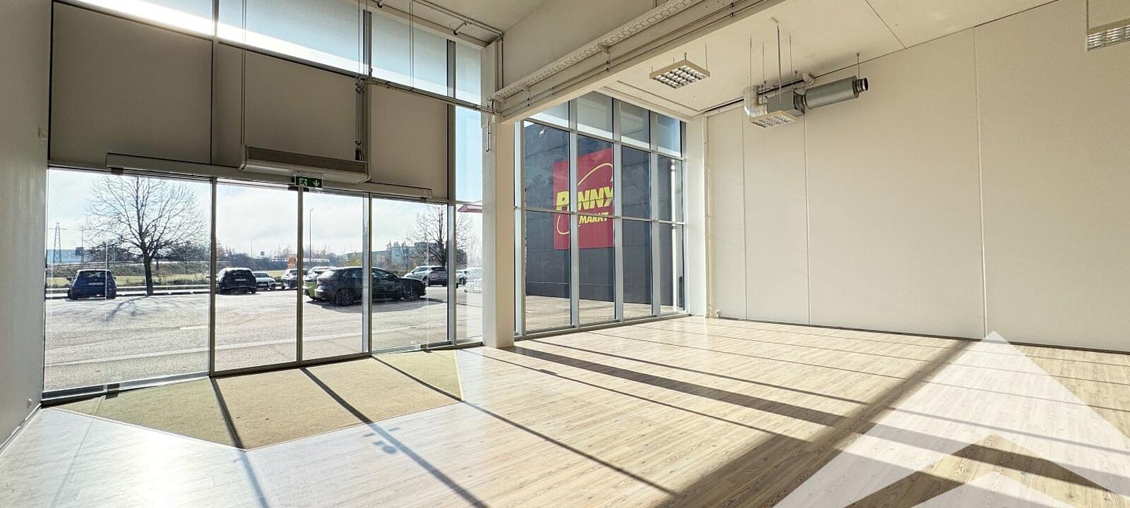 Eingang | Schaufensterfront