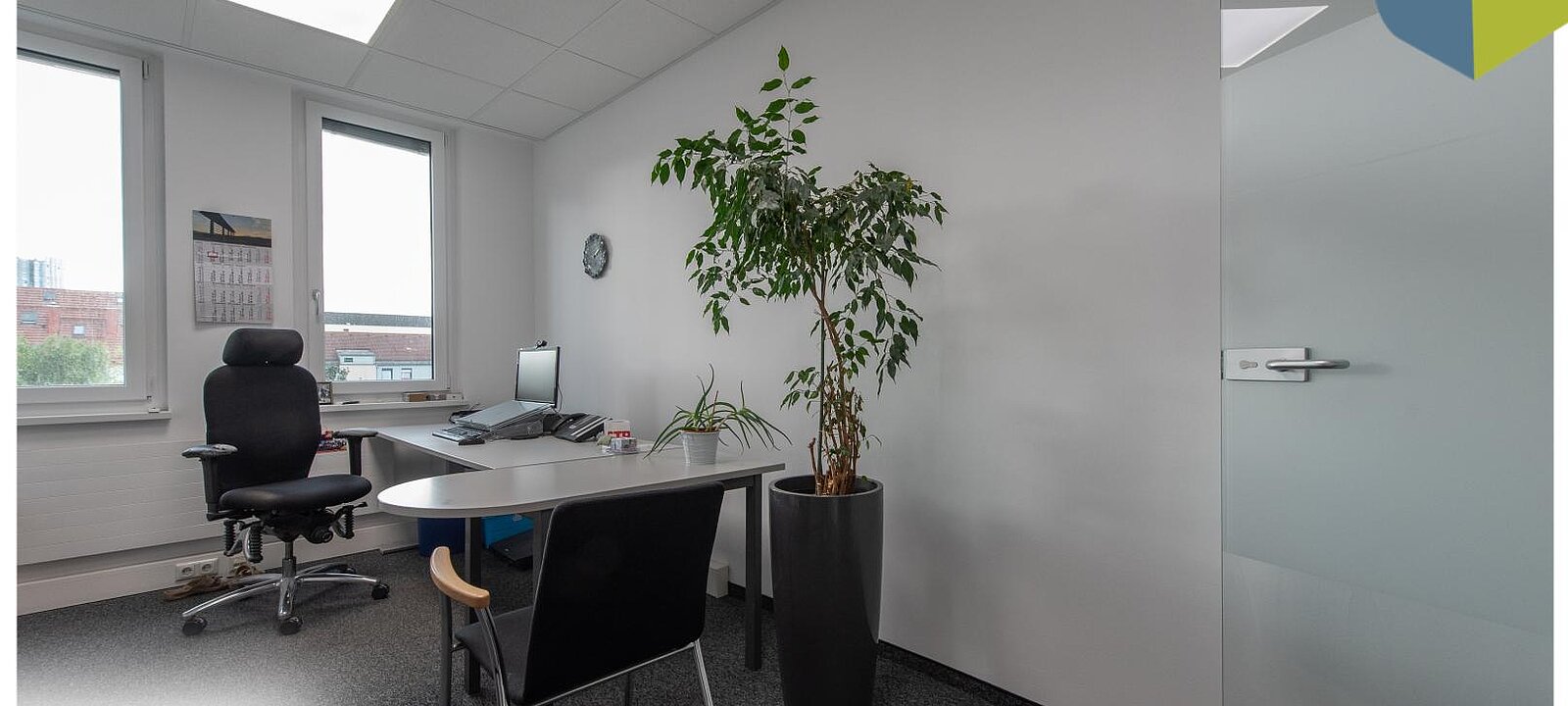 Büro 4. OG Büro 4. OG