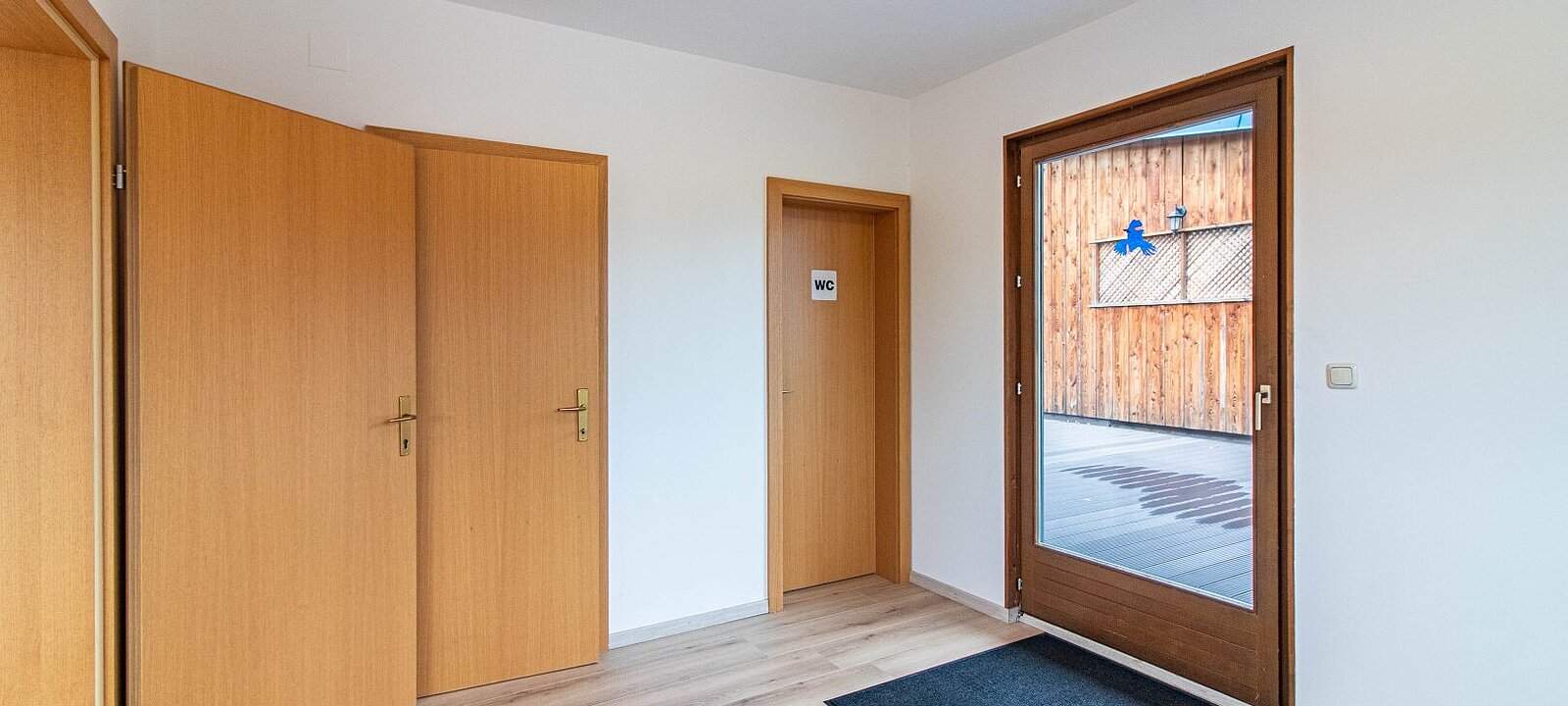 ... ein drittes Büro, ideal als Besprechungs- oder Einzelbüro ... ein drittes Büro, ideal als Besprechungs- oder Einzelbüro