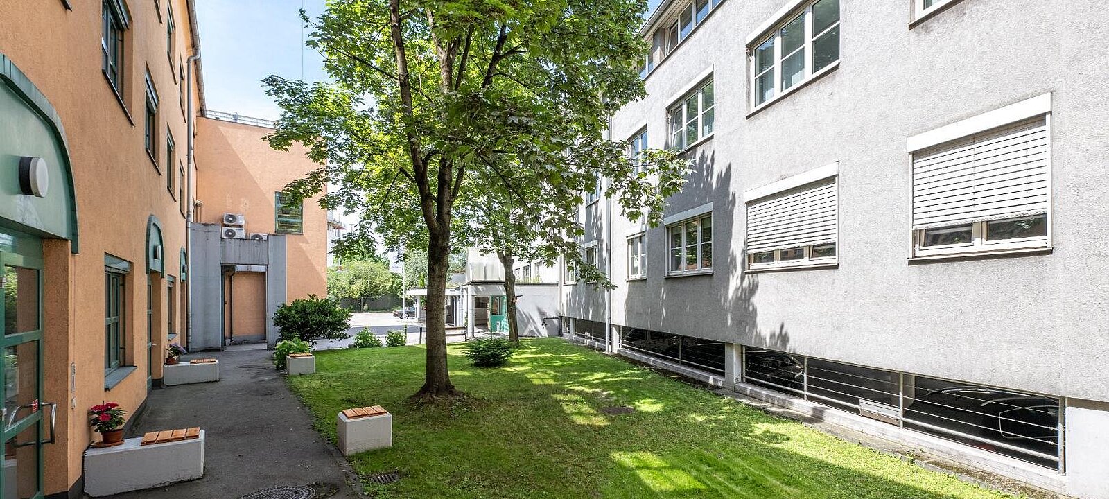 Technologiezentrum Innenhof Technologiezentrum Innenhof
