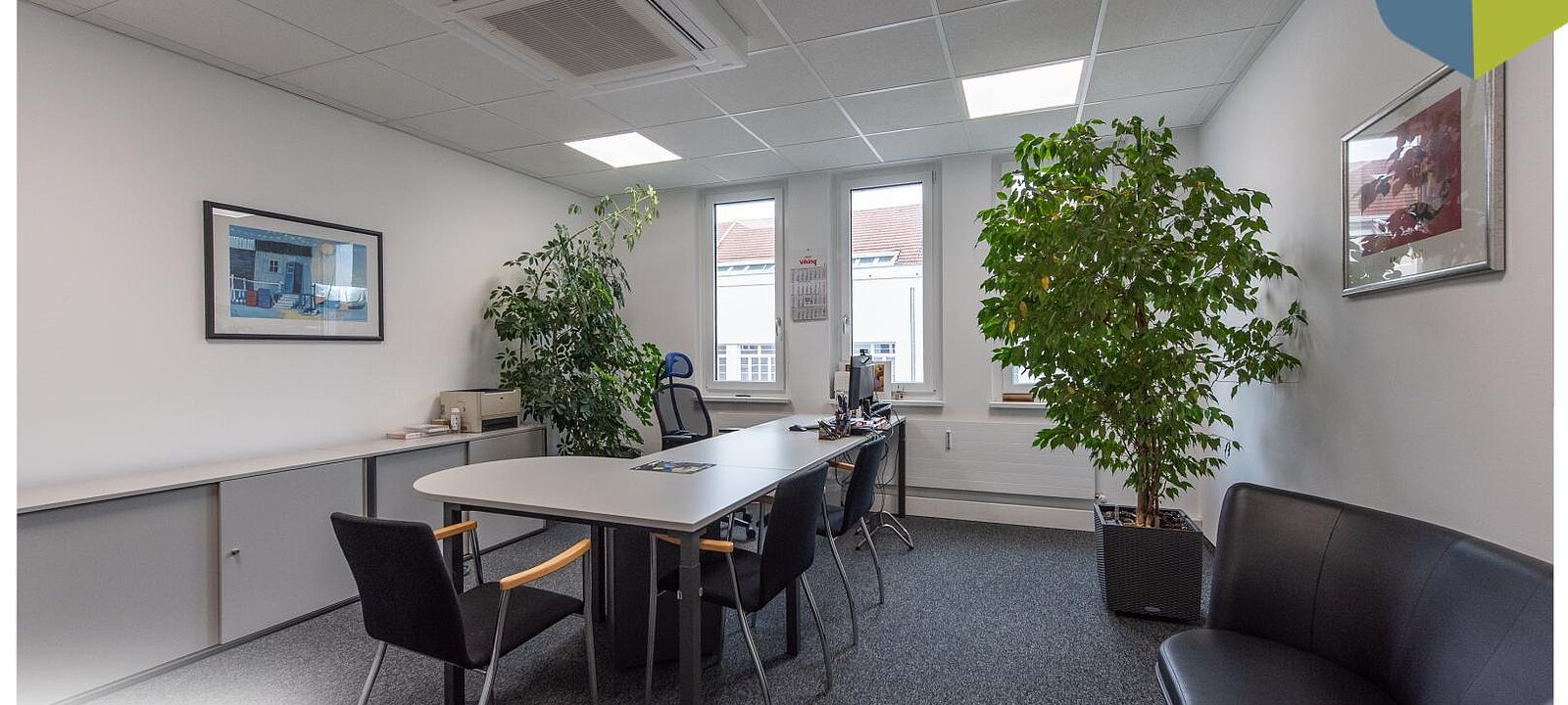 Büro / Besprechung 3.OG Büro / Besprechung 3.OG
