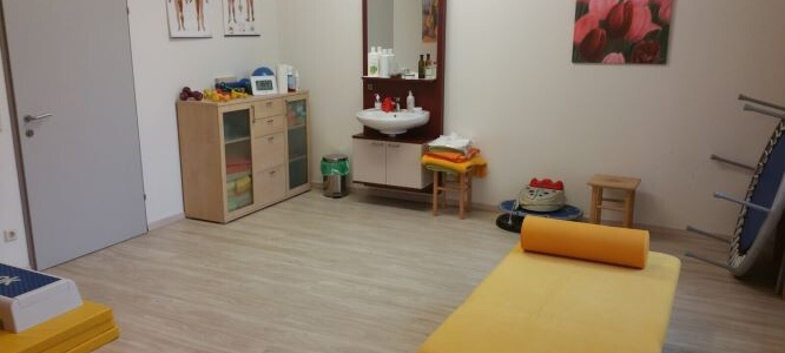 Therapieraum 1 Foto 1+